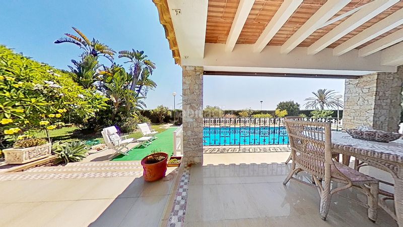 Foto 48167e2c-2542-4e7b-9fb2-cc3c9f49f7a9. Xalet amb calefacció aparcament piscina a calas Santa Pola este Santa Pola