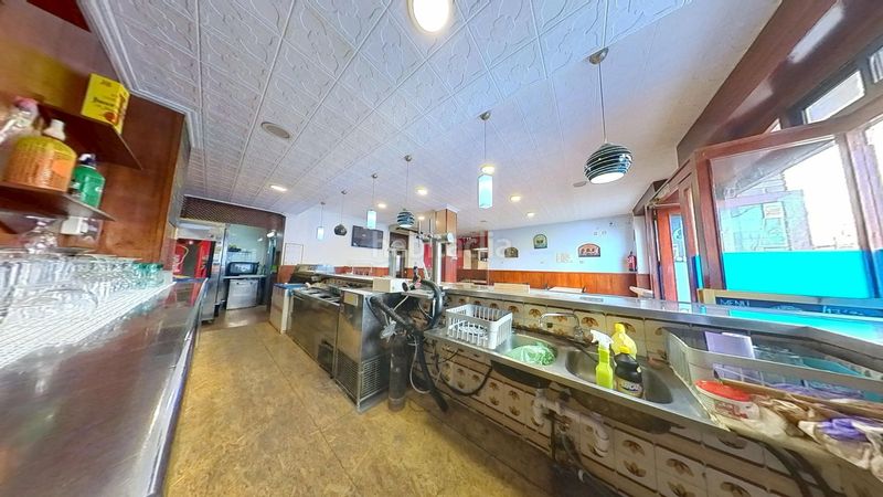 Foto b3e6fd86-7b5d-491b-8f54-63c8345d7e0a. Local comercial a Ca n'Oriac Sabadell
