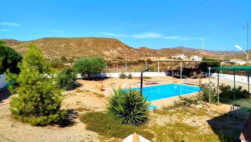 Foto fa214897-c683-4eca-9030-fc46eb2d1eb0. Casa amb aparcament piscina a Sorbas