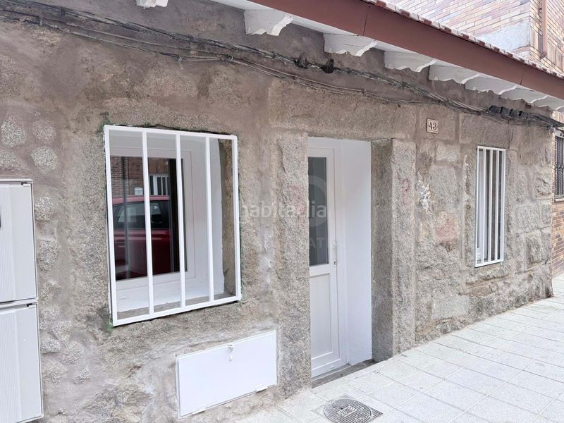 Foto cadeae86-fa04-4f4e-9683-658580b30877. Casa aparellada amb calefacció a Casa Amarilla Galapagar