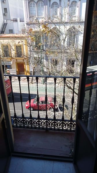 Foto c49ddabb-e53e-4a7a-83f2-a12c3407029d. Piso en La Calzada - La Florida Sevilla