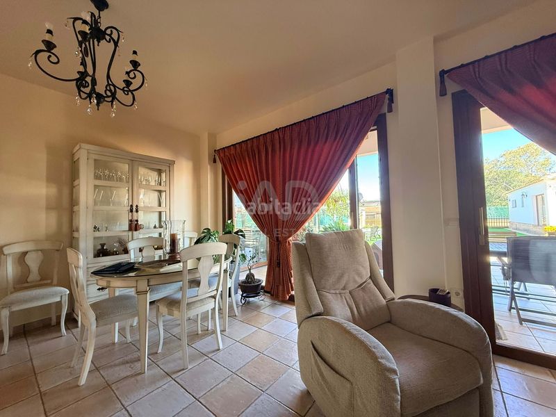 Foto b0051293-e27f-42e5-9f2e-034f663d2697. Chalet en Lepe