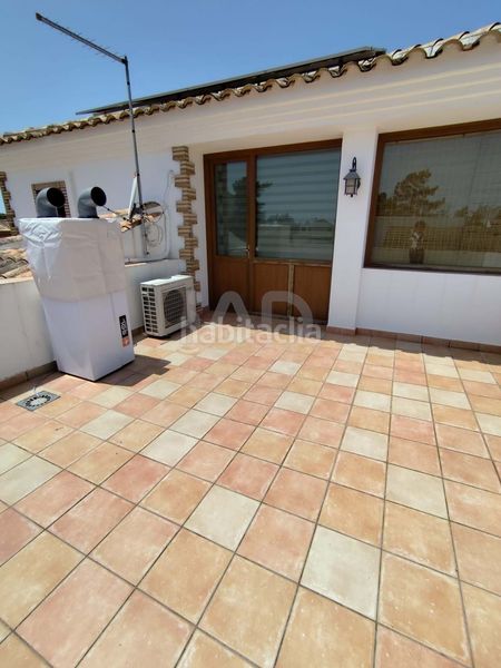 Foto 211a538e-8a5b-46b0-a869-091ad37733e0. Xalet amb calefacció piscina a Lepe