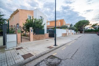 Towny house in Bacarés-Manresa-Bonaire