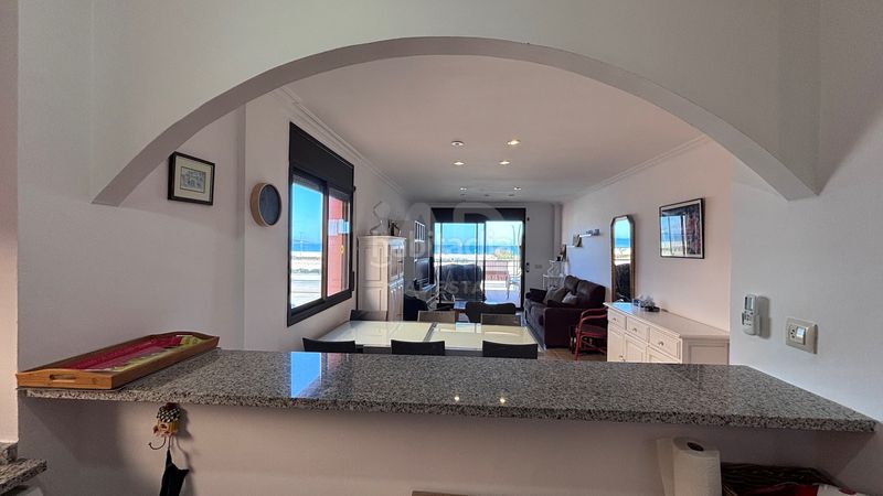 Foto ae7bded7-8d29-4857-9804-daacab0d42fd. Pis amb calefacció aparcament piscina a Muga - Gran Reserva - Badia Empuriabrava