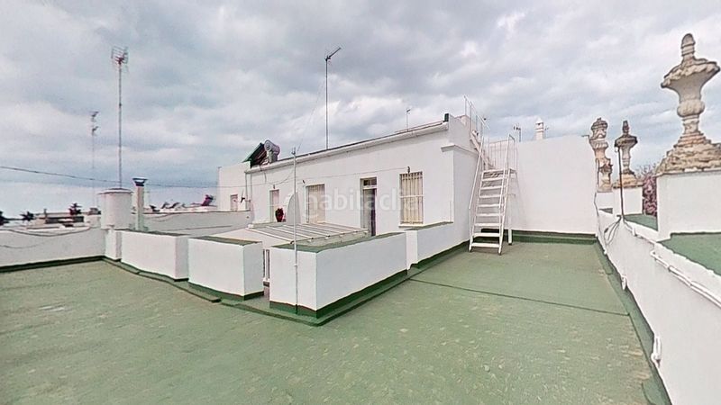 Foto dcba0ee4-e359-422d-ae57-042d711f6b53. Casa amb calefacció aparcament a Centro Puerto Real