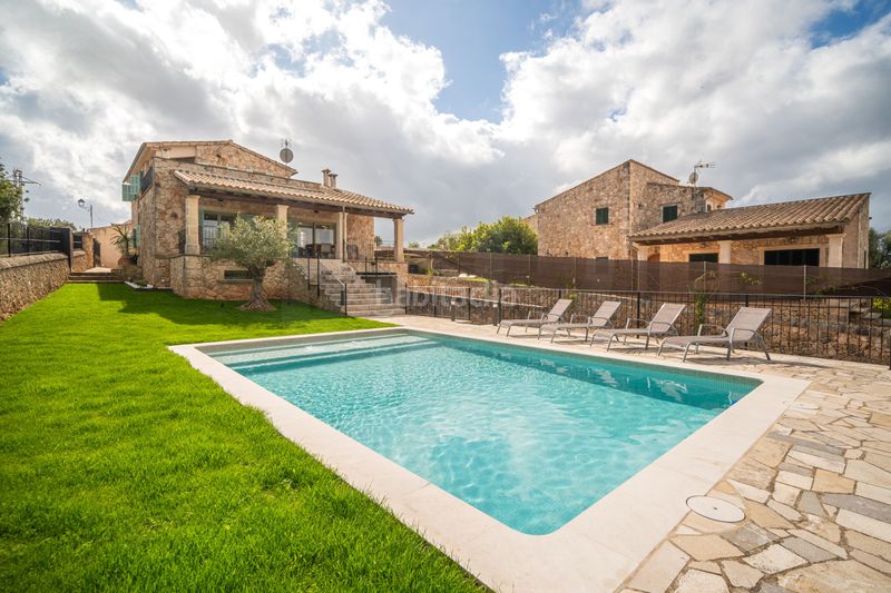 Foto 782196da-e226-43e3-96a3-8110b65d174a. Casa amb calefacció aparcament piscina a Sineu