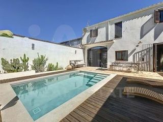 Edificio en Sant Jaume dels Domenys