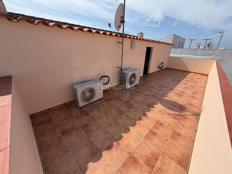 Foto cc9609e5-dd03-4dd5-97d3-5935a2a35a6a. Casa en Lepe