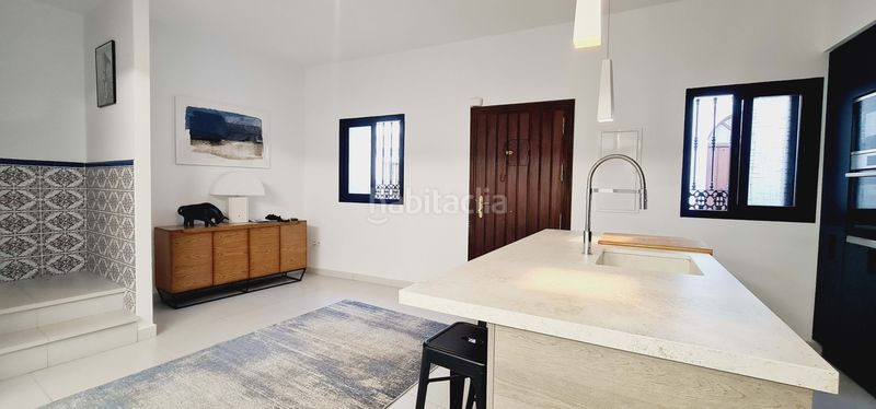 Foto b3cb6dce-c1b0-45cd-a938-53d3d3cb73a8. Edifici a Centro Estepona