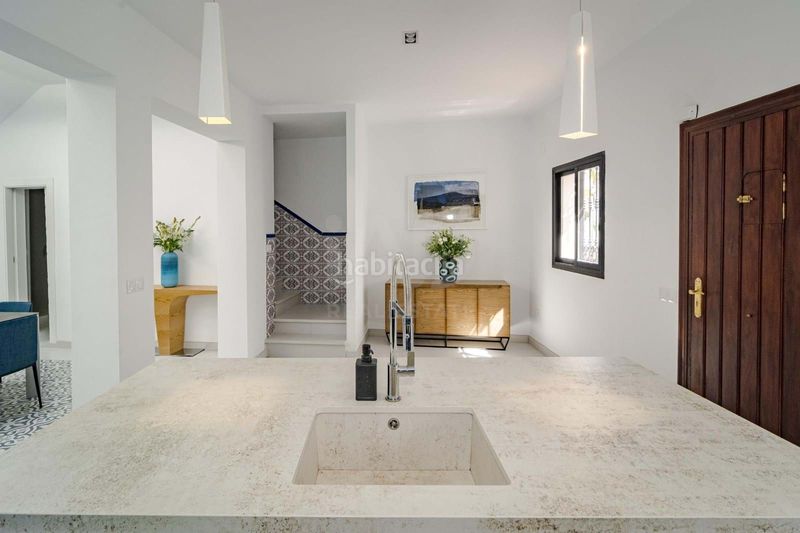 Foto c3e4f437-a9cb-4685-8920-4caeb12c9305. Edifici a Centro Estepona