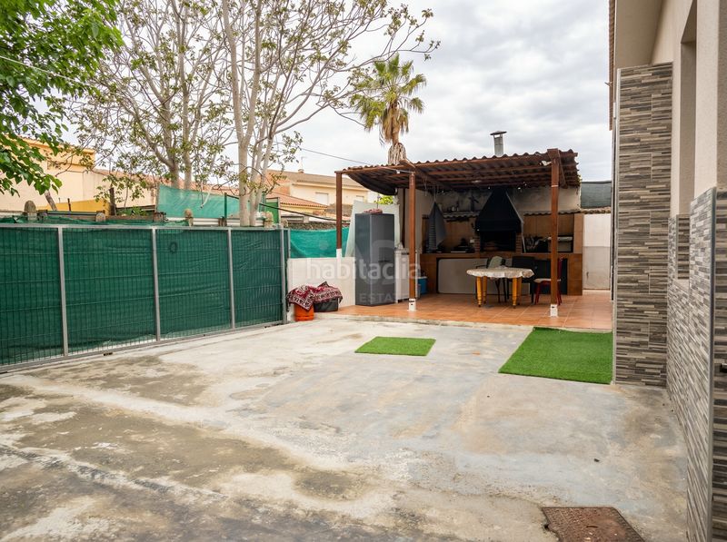 Foto ad6d5da2-efa0-4850-b370-f97908f69a25. Casa a Deltebre