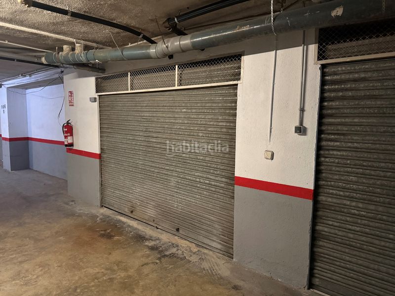 Foto c1e25e17-57b1-4821-b031-d1a3bc21d308. Aparcament cotxe a Centre Salou