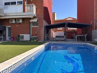 Casa aparellada a Casc Antic - Nou Cambrils