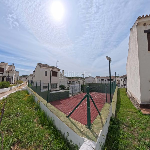 Foto d5455343-efc0-415a-aea2-d9298077621c. Casa amb piscina a Ronquillo (El)