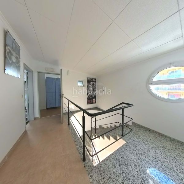 Foto 2defdd40-2b51-4643-9c69-d6b5f58fcea1. Edificio in Malgrat de Mar