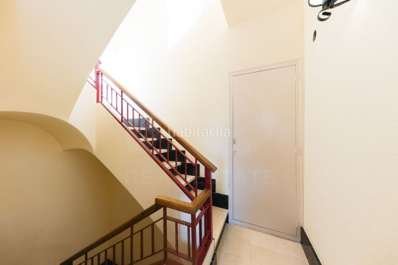 Foto 533b4da3-903f-49ae-9ace-1c9975d08e1c. Edificio in Ampolla (L´)