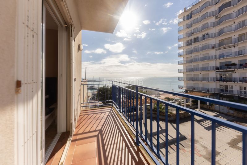 Foto 6a6a9142-f10c-4260-900c-4cc93fa9f380. Edificio en Ampolla (L´)