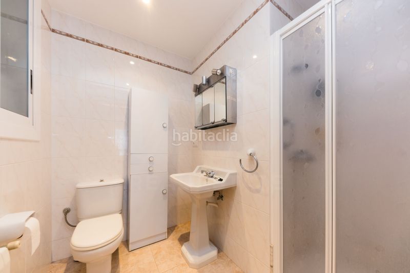 Foto b80d1b1c-fb12-4137-b7d4-49d1cd698ac6. Edificio en Ampolla (L´)