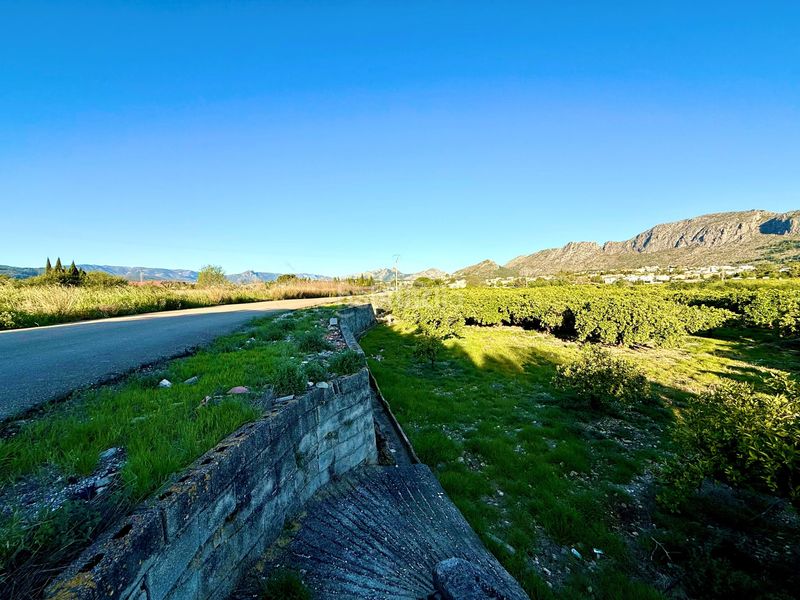 Foto 8d25b4c5-b39b-4c2c-a258-404f4414ab91. Finca rústica en Beniarbeig