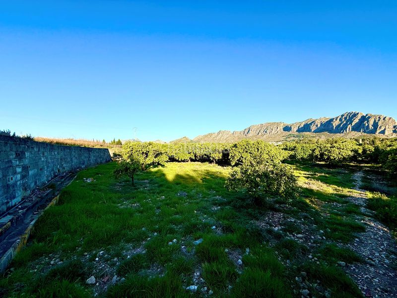 Foto bdc39e59-6487-4402-a955-c02e81f85117. Finca rústica en Beniarbeig