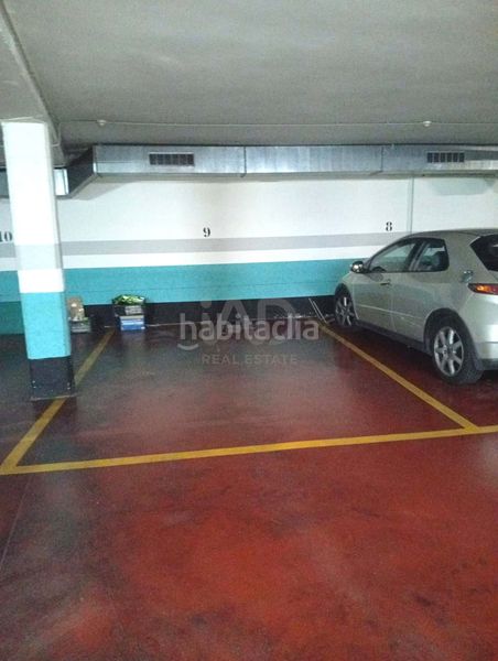 Foto 1b6b6f5b-9365-4761-b7c9-a0f75f2bdc7a. Dúplex en Barri del Centre Terrassa