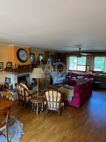 Foto 088421f3-94b1-466a-a0ca-b92ffee37a37. Chalet en Simancas