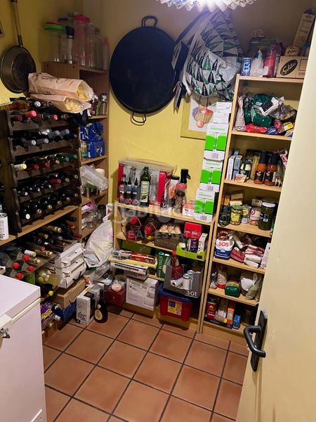 Foto e6759844-abde-4aed-8f4c-73985d182a1f. Chalet en Simancas