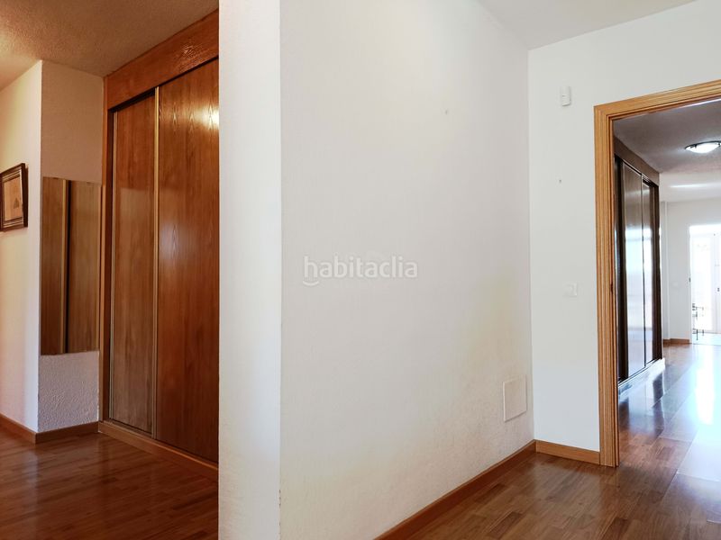 Foto decfc62e-96f9-4deb-9dfd-0d33b601b3ba. Casa amb calefacció aparcament a Urb. Belvalle Meco