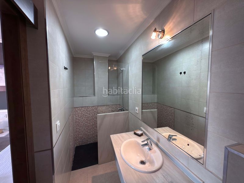 Foto 01daab65-58c4-45a1-990e-cc3ee0bf1b08. Edifici a Tarifa ciudad Tarifa