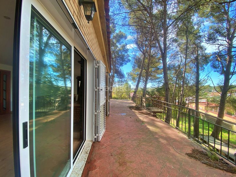 Foto ea902e5a-924b-4bd6-92da-3c42a1d34d78. Casa en Catllar (El)