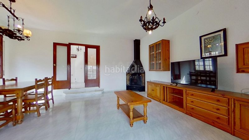 Foto 28b00a31-28a4-419c-8cb9-af0a48f2e397. Casa amb aparcament piscina a Els Masos - Els Garrofers Coma-ruga