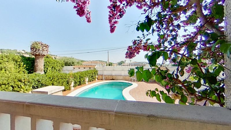 Foto 2af2fe51-627c-44fa-be7c-11a866bd9e43. Casa amb aparcament piscina a Els Masos - Els Garrofers Coma-ruga