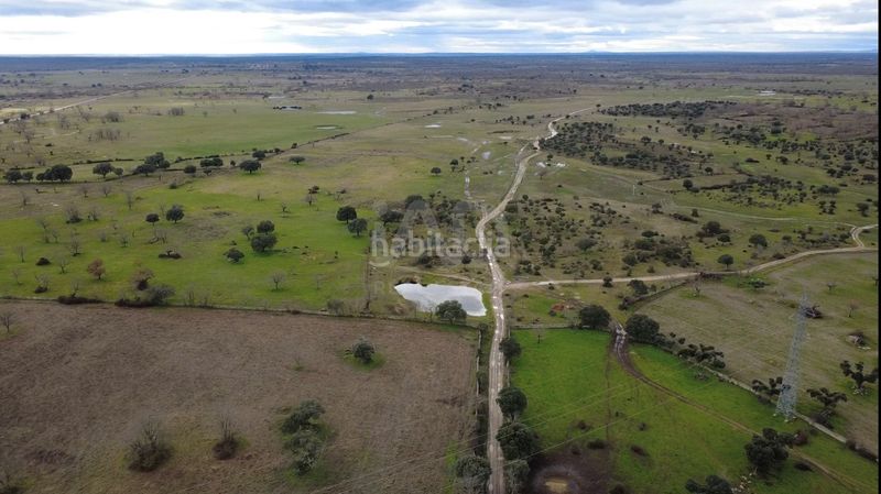 Foto d934bf87-cf8a-447b-a36b-1a08e50c7441. Finca rústica en Manzano (El)