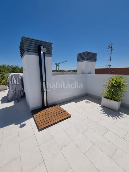 Foto 09faa480-e26c-4a38-b89f-02eb101b2be9. Àtic amb calefacció aparcament piscina a Las Tres Piedras - Costa Ballena Chipiona