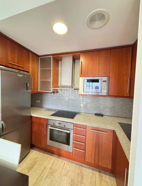 Foto be8c3065-2cb1-4853-9ef8-fb28dd9a9fcc. Piso en Ampolla (L´)