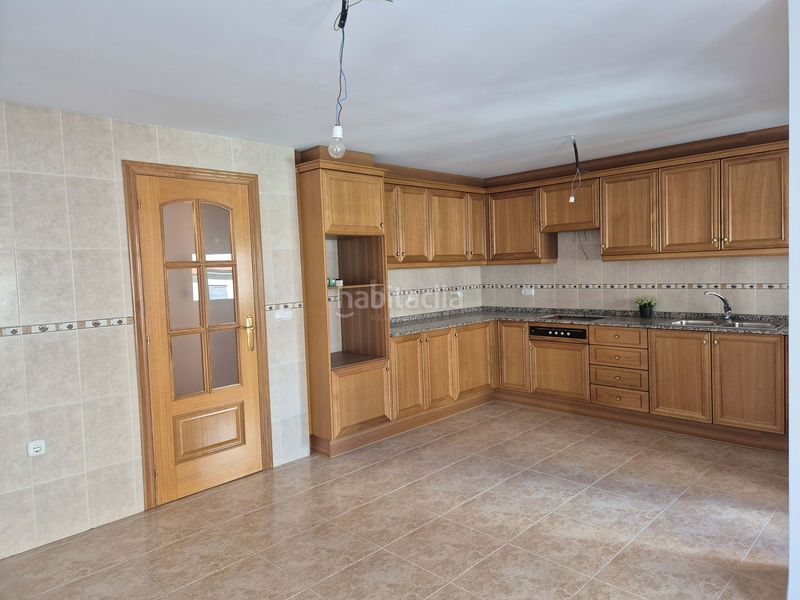 Foto 0cb078cb-06f4-4d61-86cf-39bd19f6d377. Pis a avenida del país valenciano 27 a Onda