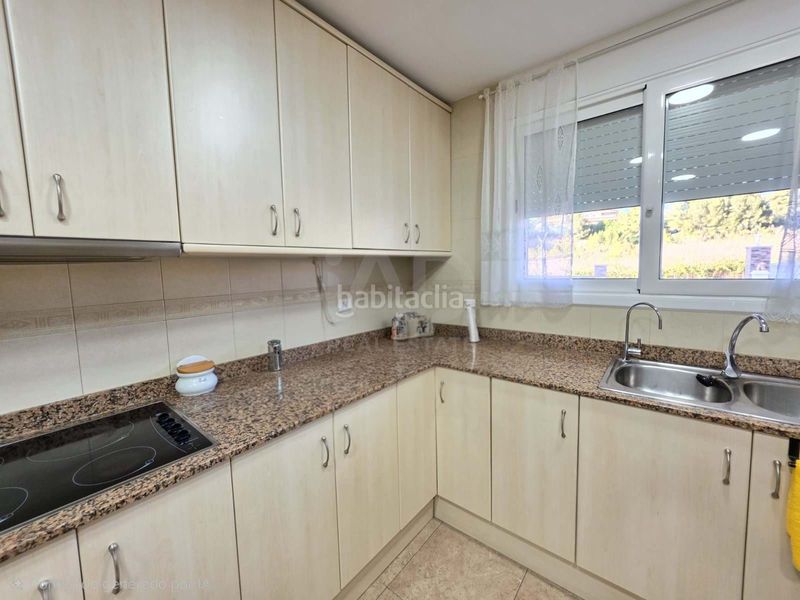 Foto 44083f22-2626-4fe5-bfa9-65801d54db99. Casa amb calefacció aparcament a costa Cunit - els jardins - els rosers Cunit