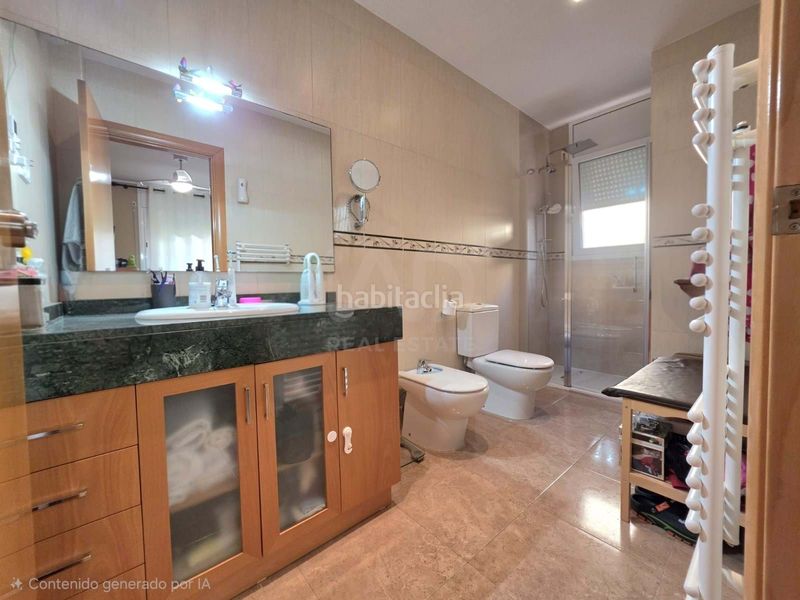 Foto 86f87cab-8eeb-4730-8506-8bb2d5fe1f2f. Casa amb calefacció aparcament a costa Cunit - els jardins - els rosers Cunit