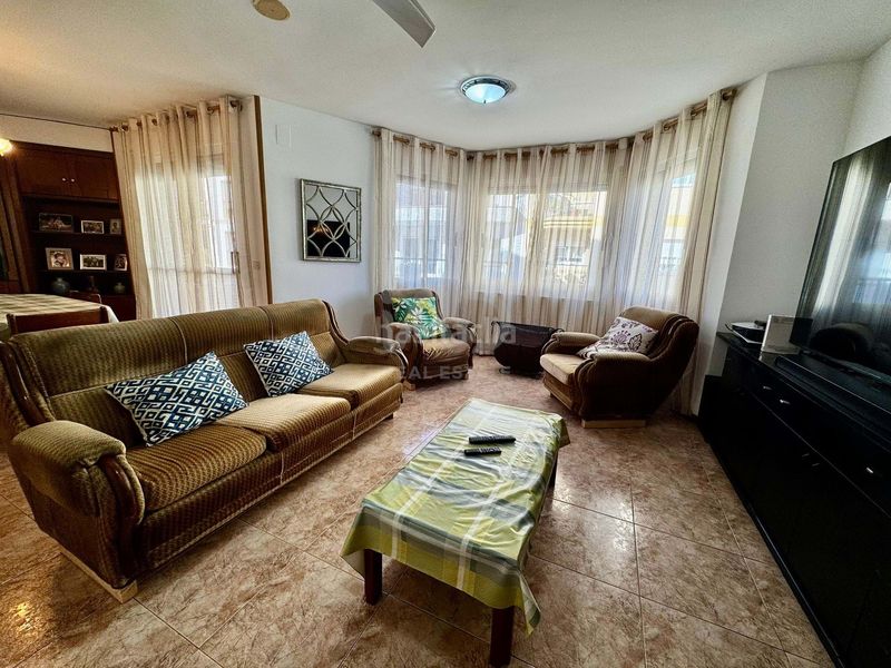 Foto 58ae6f8a-d7cf-4107-b62c-c4a128c9d1a0. Casa amb aparcament a Casco Urbano Vinaròs