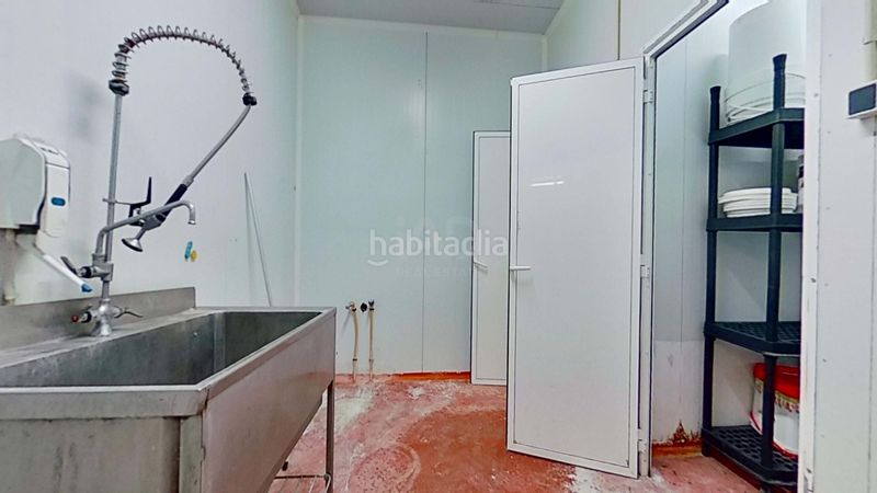 Foto 51fb0e84-9504-49b0-9b46-7b76b6edca4d. Local comercial a Ponent Reus