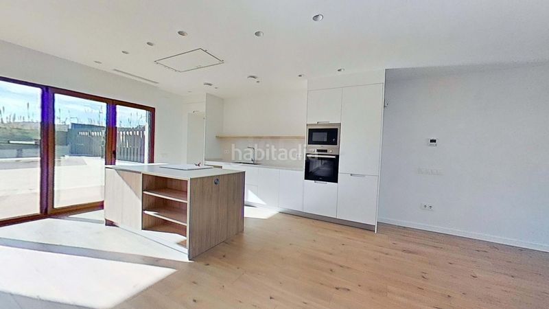 Foto e130824c-2f63-48cc-a5b3-96dc121f1043. Casa amb aparcament a Tordera Tordera