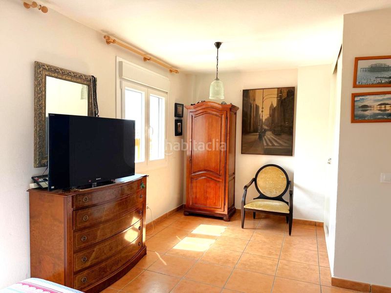 Foto 1a7fc5d7-55dc-449a-8705-a0f310e913ef. Casa aparellada amb aparcament a Tarifa ciudad Tarifa