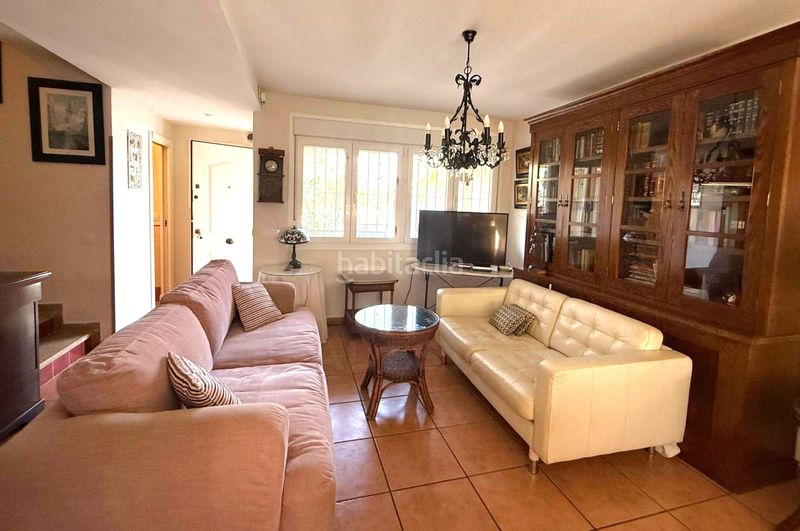 Foto a5810702-02a2-4c2b-825f-93a0a113c0f0. Casa aparellada amb aparcament a Tarifa ciudad Tarifa