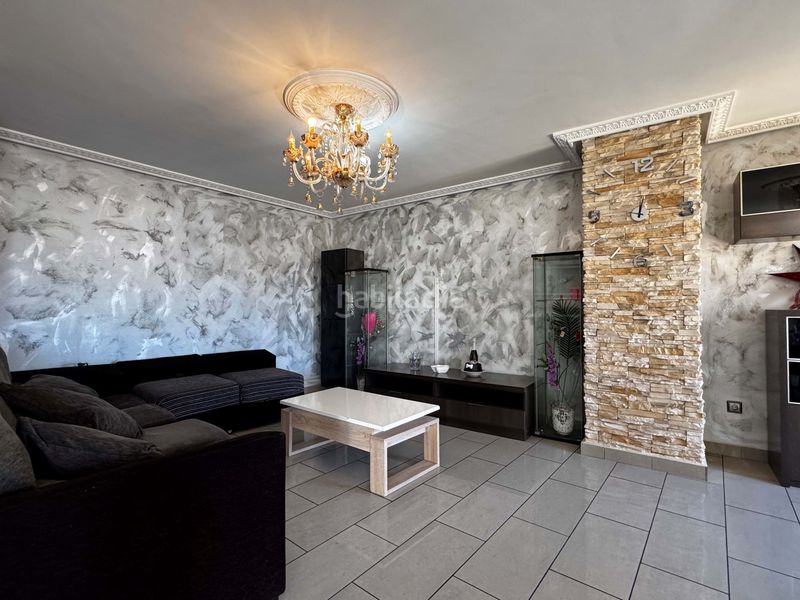 Foto dfcad3fe-ddd4-4ce5-bb8e-c096f46a3a50. Àtic amb calefacció a Centre Vendrell (El)