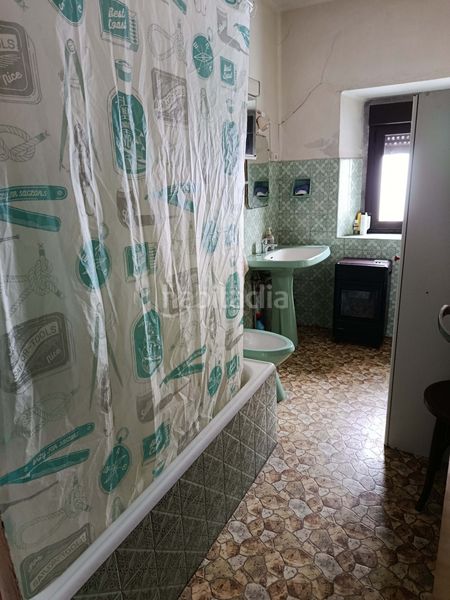 Foto b34cd2e3-a07b-4b42-b115-83cb4d497fa7. Casa amb calefacció a Cabrillanes