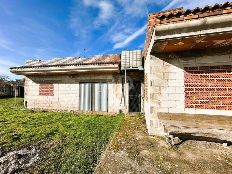 Foto 40b07e64-f86a-4687-9359-bc2a2c828e86. Finca rústica en Cuadros