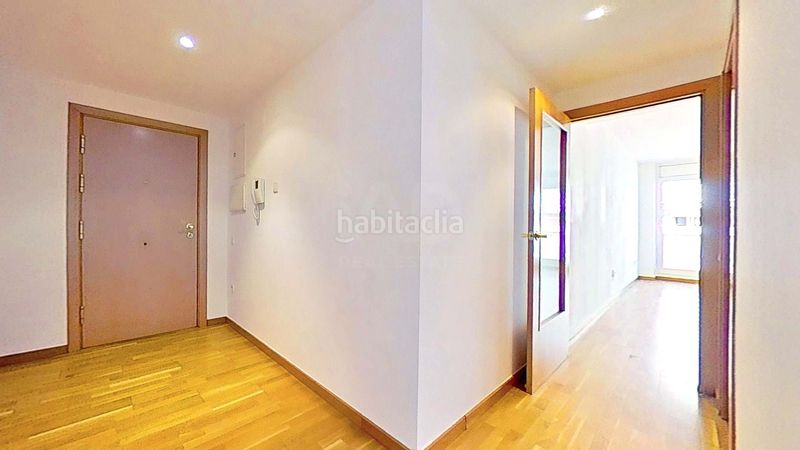 Foto 08e8e559-e0f2-4b3f-acde-f38926fd0af1. Pis amb calefacció aparcament a Llevant Reus