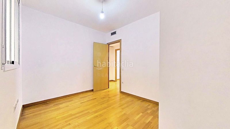 Foto 09378680-e1ba-49ac-a1e6-3af2d06a866c. Pis amb calefacció aparcament a Llevant Reus