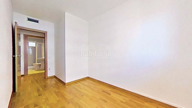 Foto 17090814-309e-4f30-88cd-6a9ab37b8ff7. Pis amb calefacció aparcament a Llevant Reus